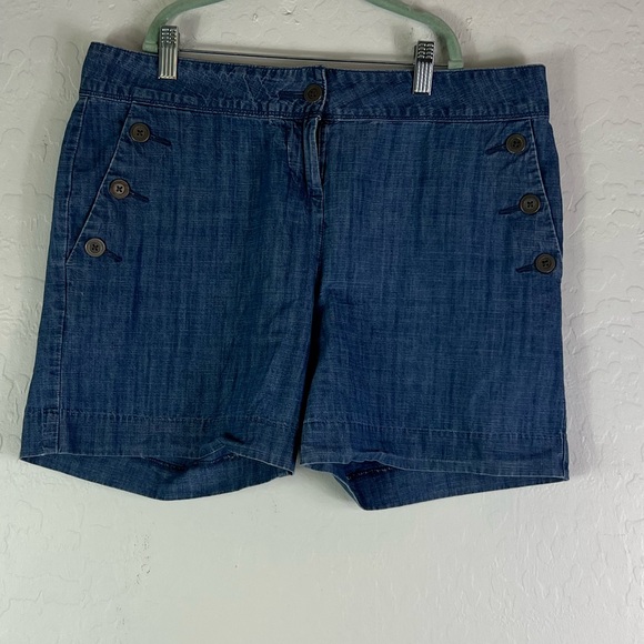 THE LIMITED Chambray tailored Bermuda Shorts size 10 - Picture 2 of 14